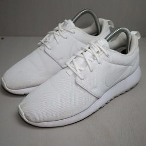 Nike Roshe One Running Shoes Sneakers White 844994-100 Womens 7.5
